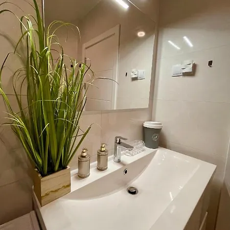 Lejlighed Apartament Bedi-vi